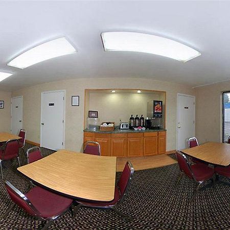 Rodeway Inn Civic Center Roanoke Exterior foto