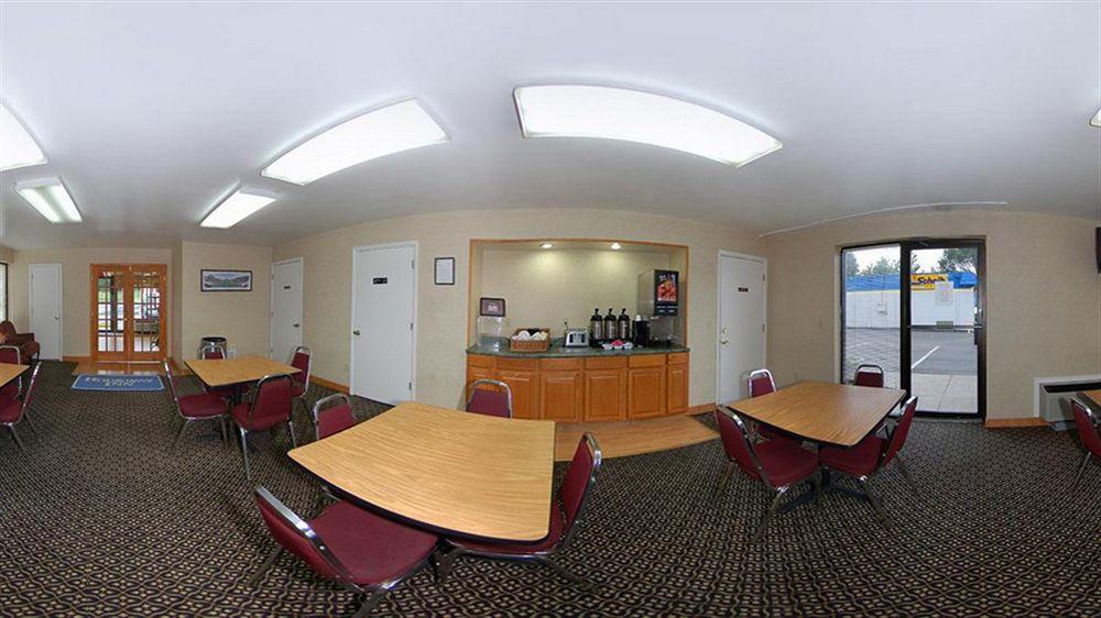 Rodeway Inn Civic Center Roanoke Exterior foto