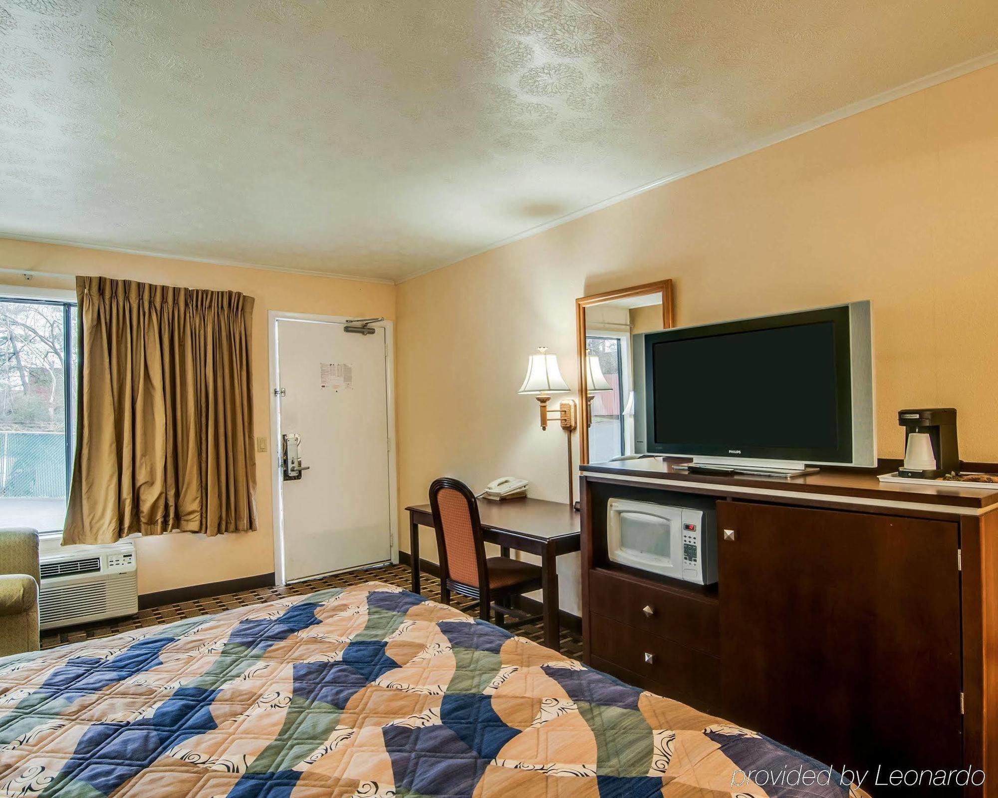 Rodeway Inn Civic Center Roanoke Exterior foto